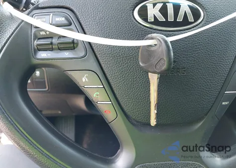 2015 Kia Forte Lx z USA, uszkodzony, nr VIN KNAFX4A62F5427334